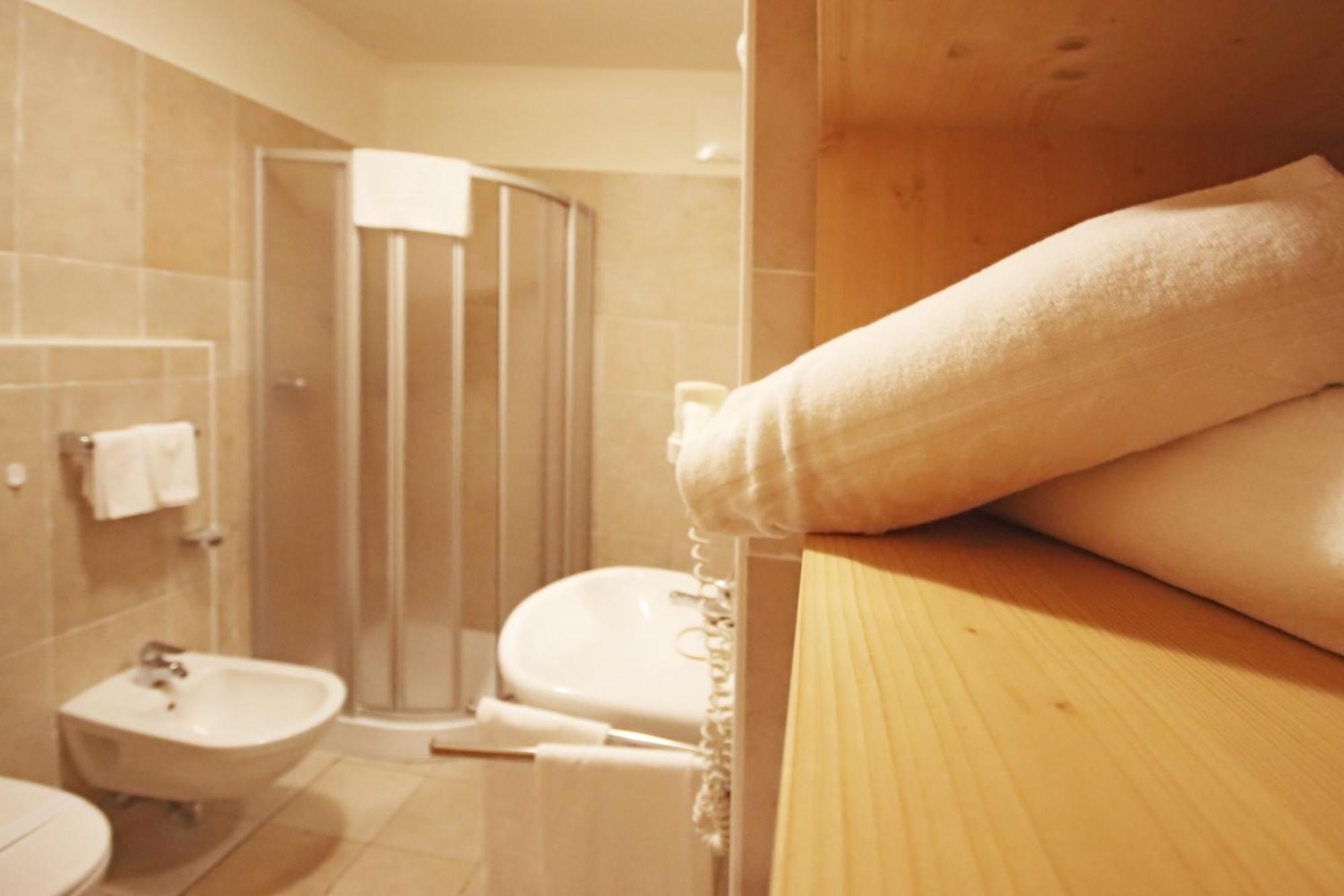 Aurturist Miramonti S Candido San Candido Phòng bức ảnh