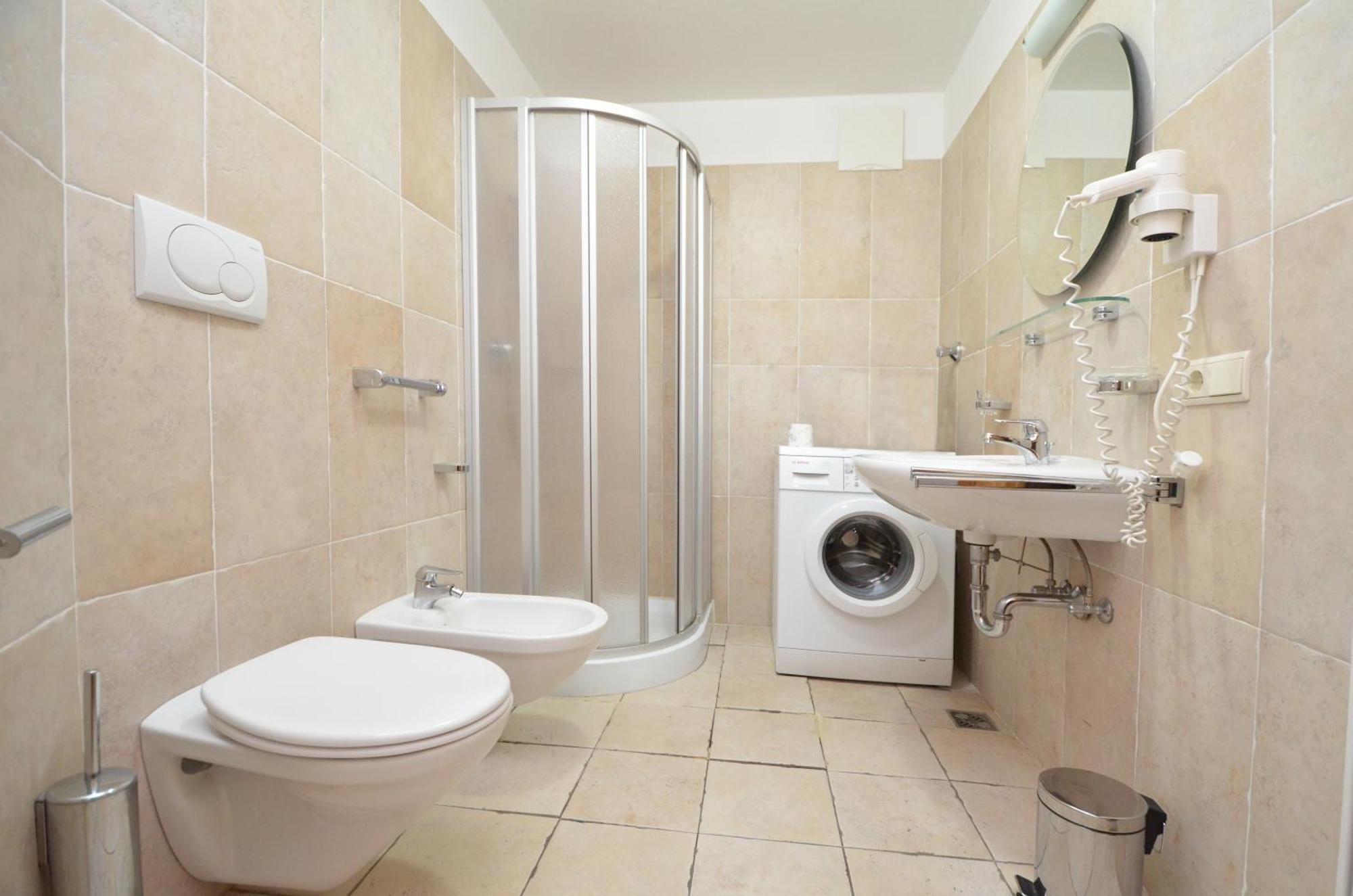 Aurturist Miramonti S Candido San Candido Phòng bức ảnh